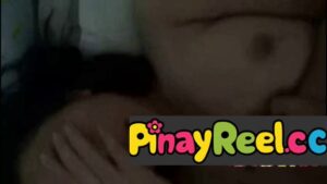 Nakuha mo pang mahiya, kinakantot ka na nga